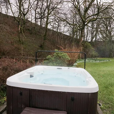 Riverside Holiday home