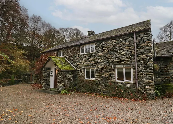 Riverside Semesterbostad