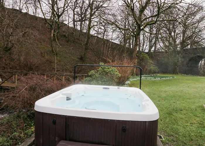 Riverside Semesterbostad